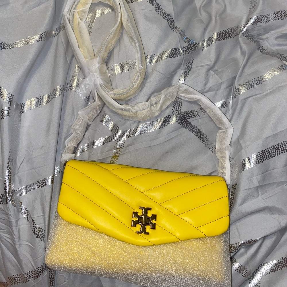 Tory Burch - Picture 2 of 5